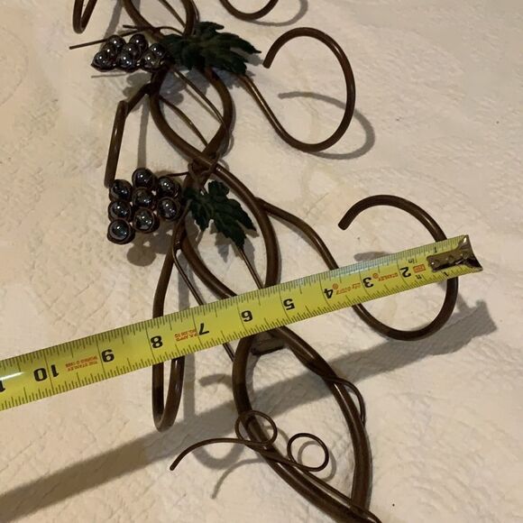 Wine bottle wall hanging. - Picture 10 of 10